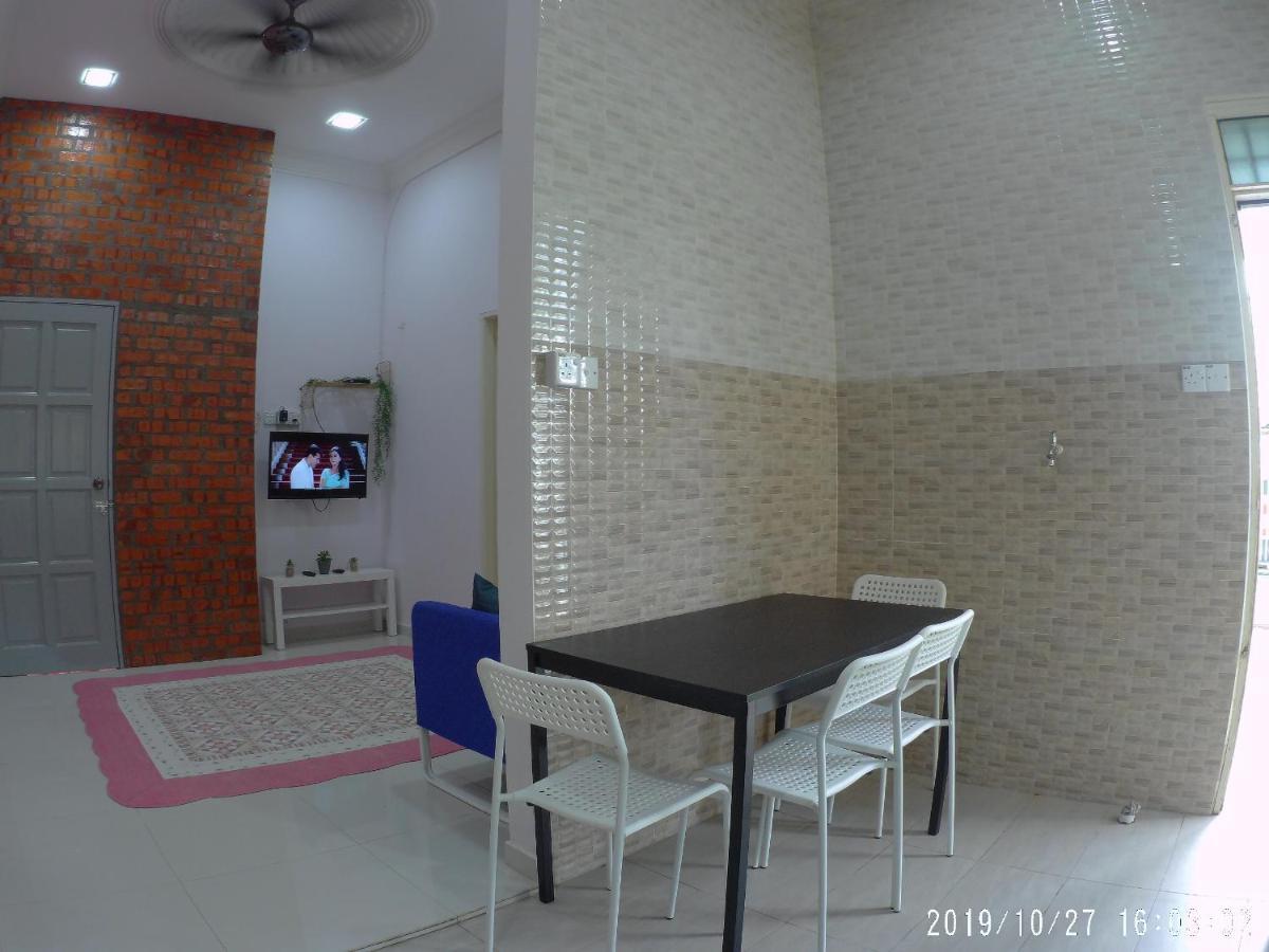 Holiday Homestay ดันกัน ภายนอก รูปภาพ